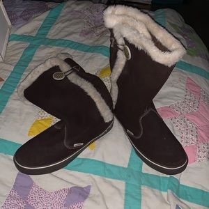 VANS WINTER BOOTS